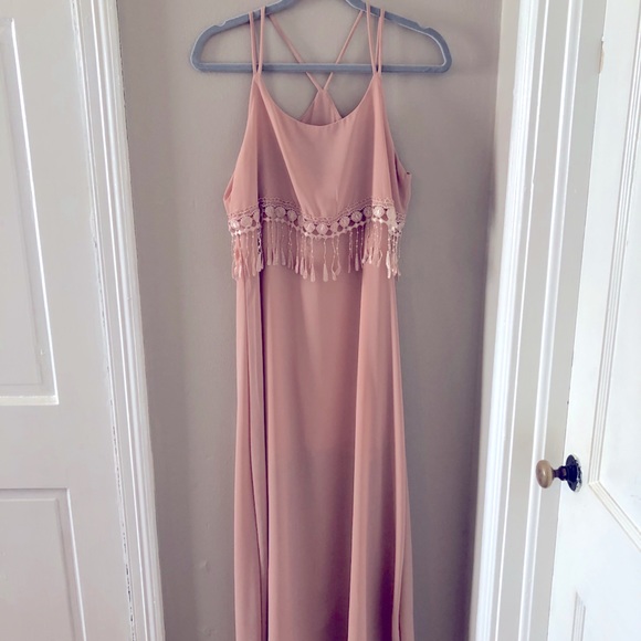 Dresses & Skirts - Women’s Maxi Dress